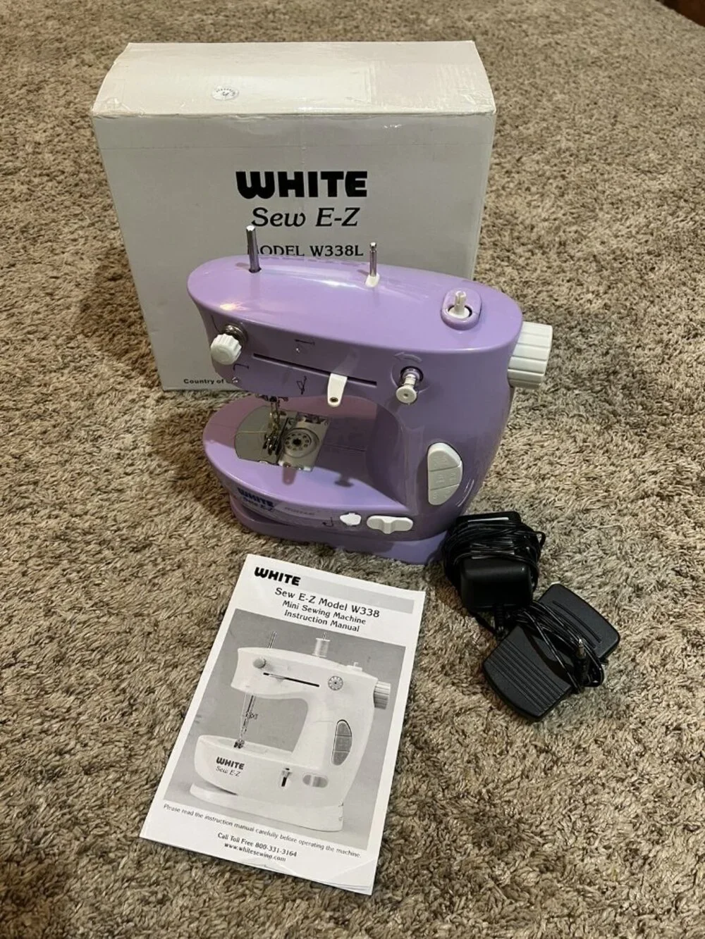 White Sew E-Z Model W338L Lavender Mini Sewing Machine ~ Works!